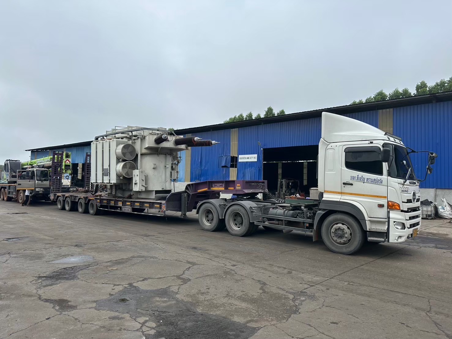 15 - https://waritcarry22.com | วริศว์ทรานสปอร์ต บริการรถรับจ้างขนของทั่วไทย มีรถ 4 ล้อ, 6 ล้อ, 10 ล้อ, เทรลเลอร์, รถเฮี๊ยบ ขนย้ายบ้าน สำนักงาน พร้อมคนยกของ จองคิวง่าย ติดต่อได้ 24 ชั่วโมง