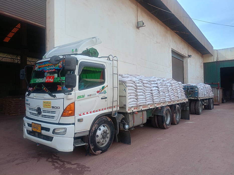 32 - https://waritcarry22.com | วริศว์ทรานสปอร์ต บริการรถรับจ้างขนของทั่วไทย มีรถ 4 ล้อ, 6 ล้อ, 10 ล้อ, เทรลเลอร์, รถเฮี๊ยบ ขนย้ายบ้าน สำนักงาน พร้อมคนยกของ จองคิวง่าย ติดต่อได้ 24 ชั่วโมง